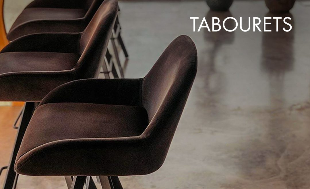 Tabourets dans les produits